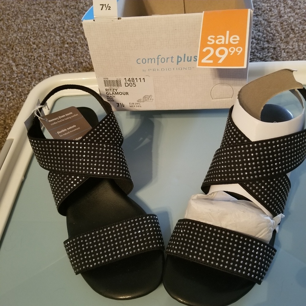 NWT 7 1/2 Predictions comfort rhinestone wedges